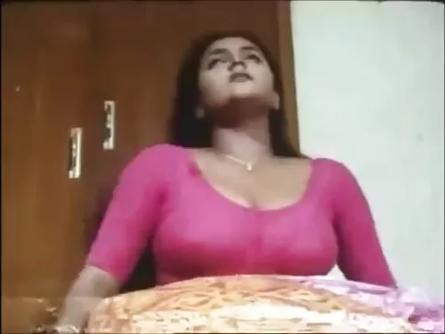 હોટ રશિયન છોકરી એન્જ ...